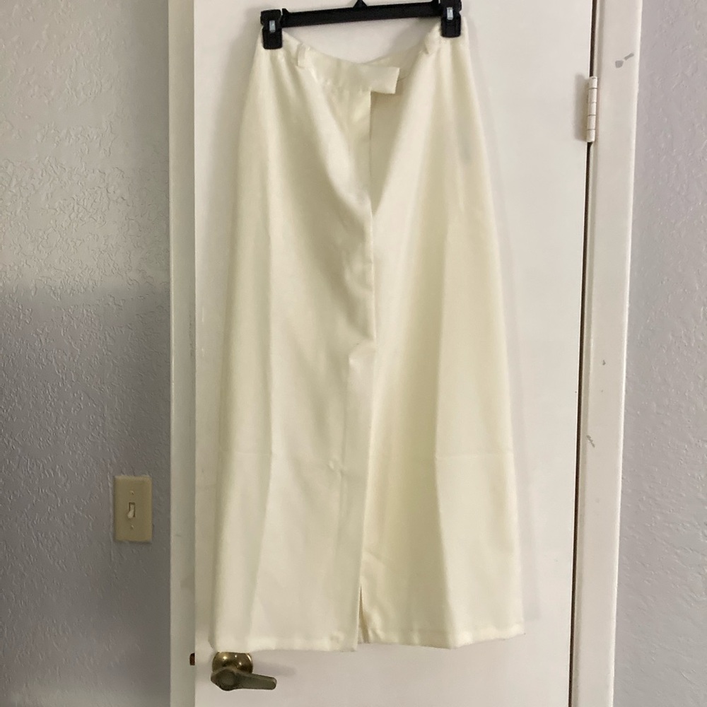 NWOT Topshop Cream Midi Skirt
